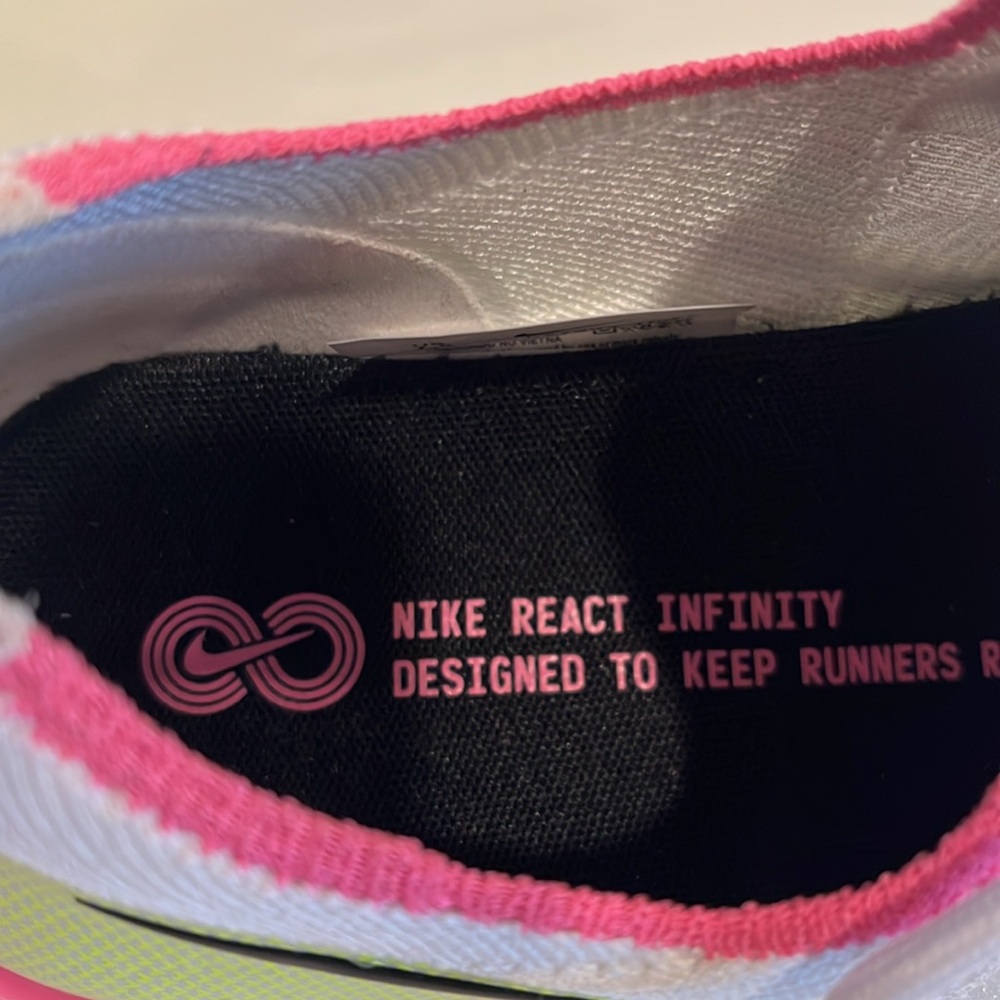 NIKE React Infinity Flyknit running shoes.  Women’s size 7.5. Volt pink glow. - Picture 9 of 12
